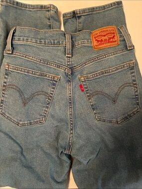 Levi’s Light Blue Wedgie Straight Women's Jeans